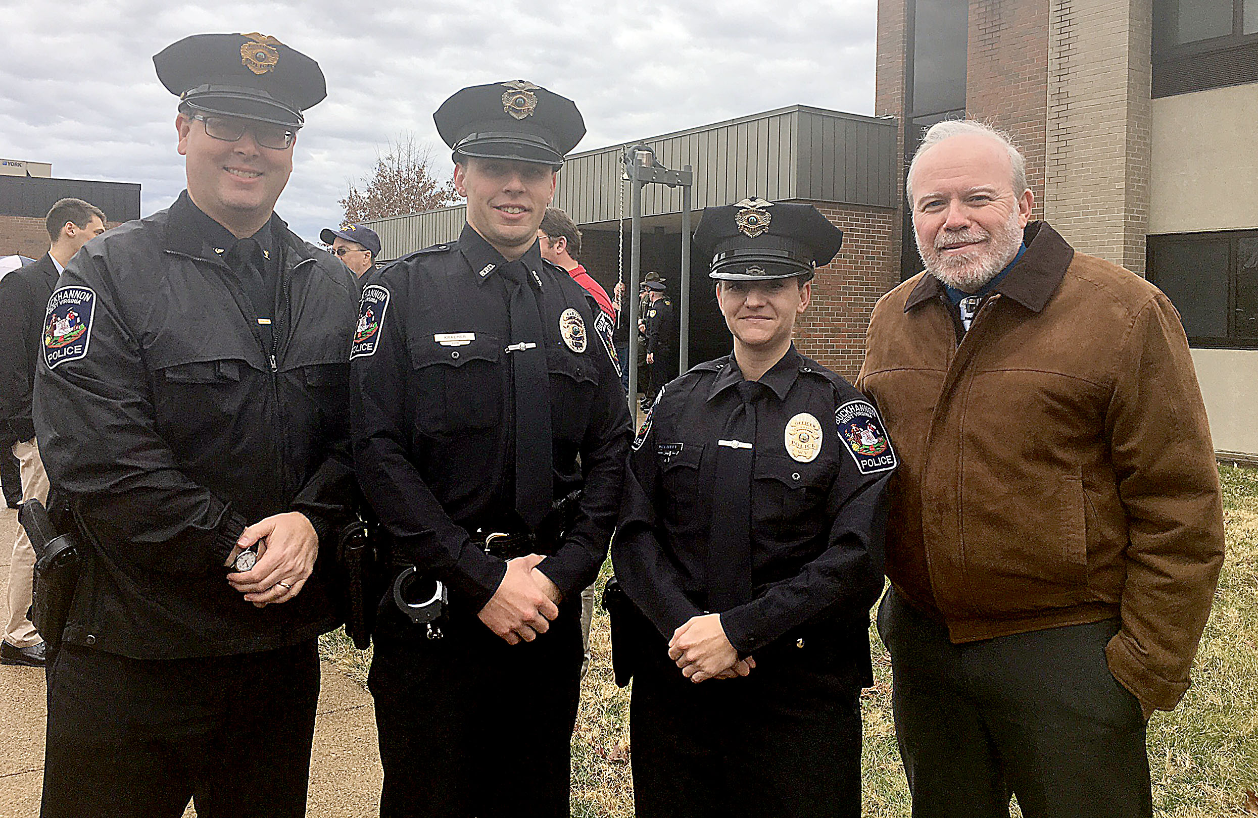 News aRoundthe Hill, image size:2490x1620